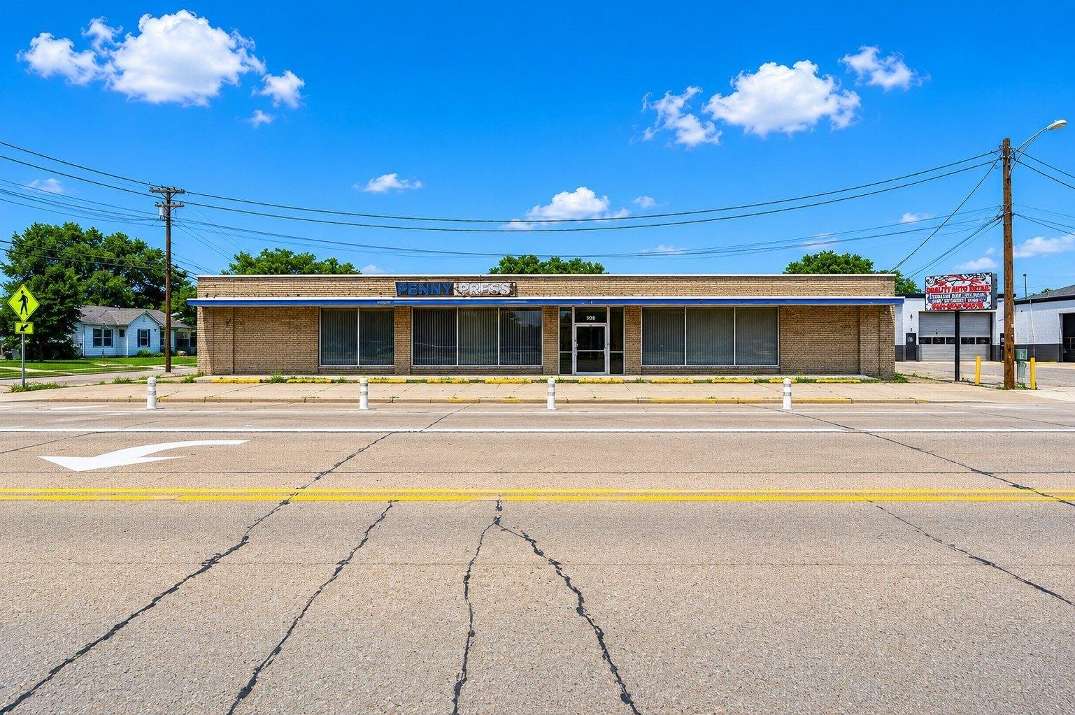 Property Image for 222 W Parkway Street