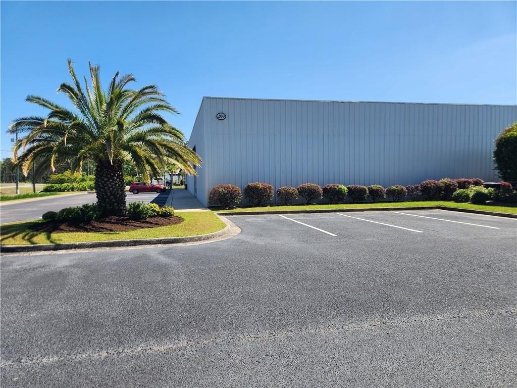 Property Image for 200 Commerce Center Drive