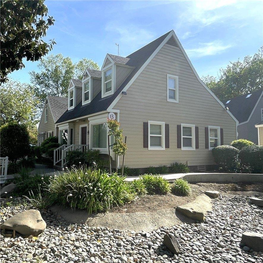 Property Image for 13 Williamsburg