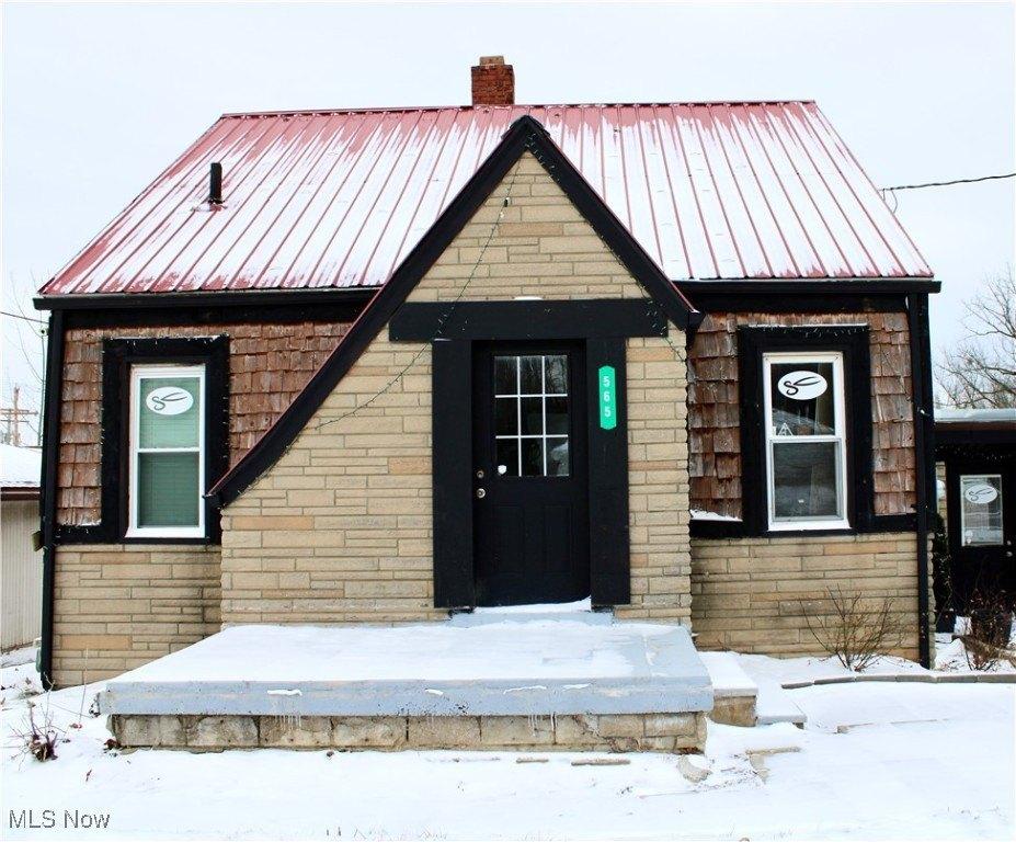 Property Image for 565 S Meridian Road