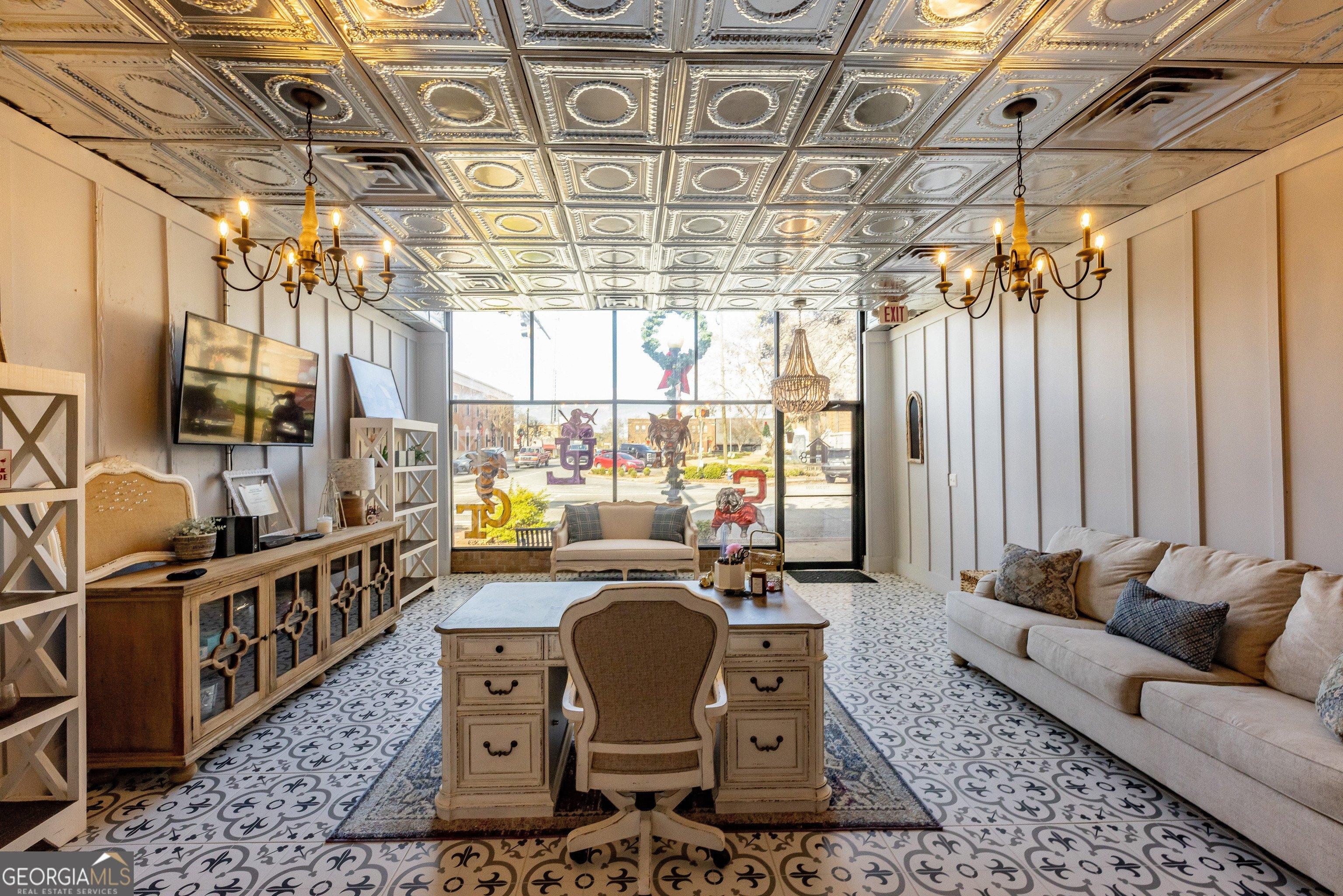 Property Image for 119 W Gordon Street