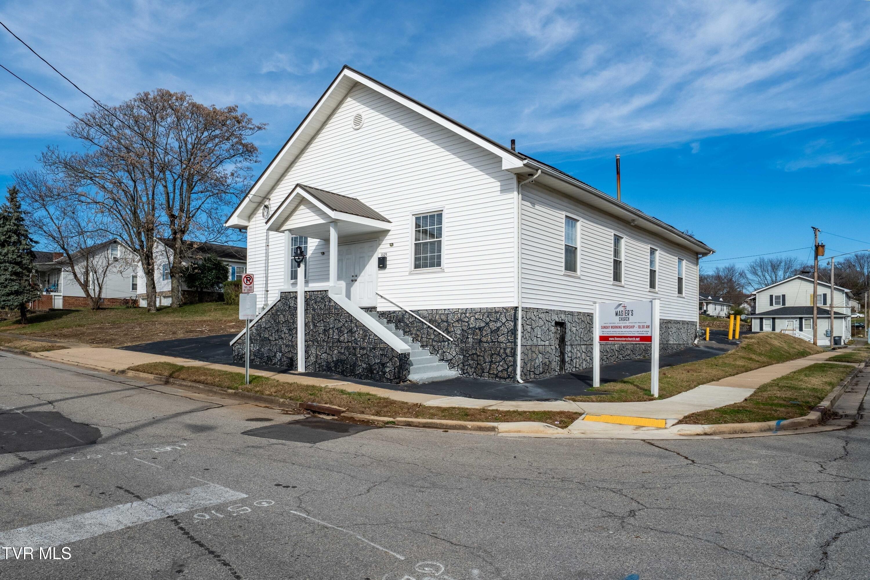 Property Image for 1025 Maple Street