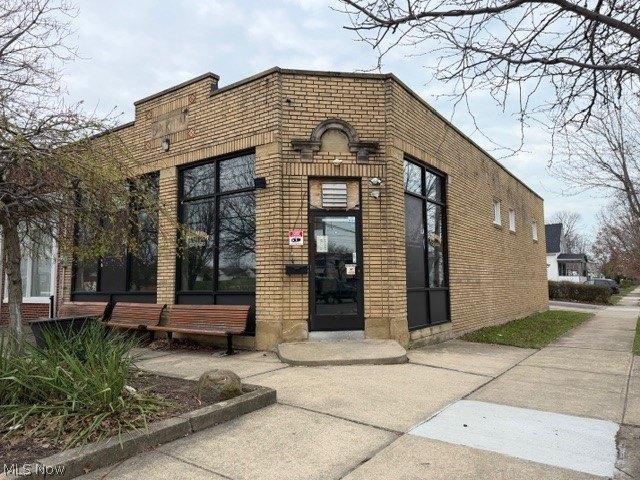 Property Image for 524 E 200th Street
