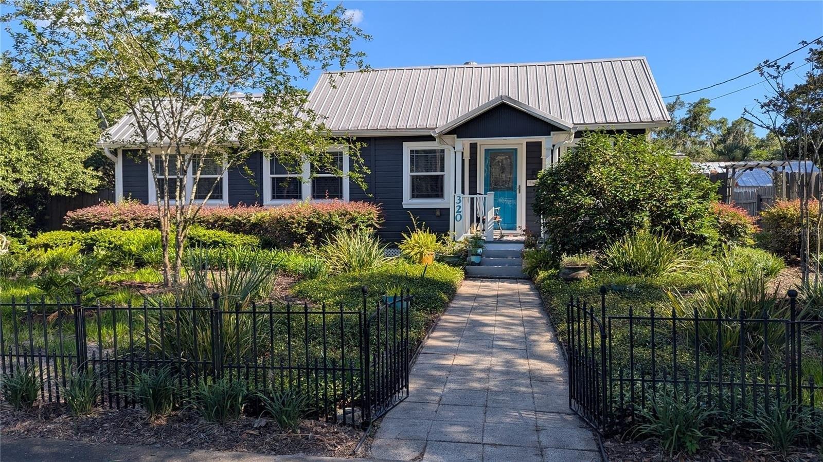 Property Image for 320 E Graves Avenue