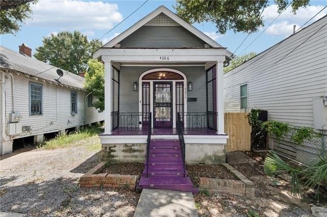 Property Image for 4226 S CARROLLTON Avenue