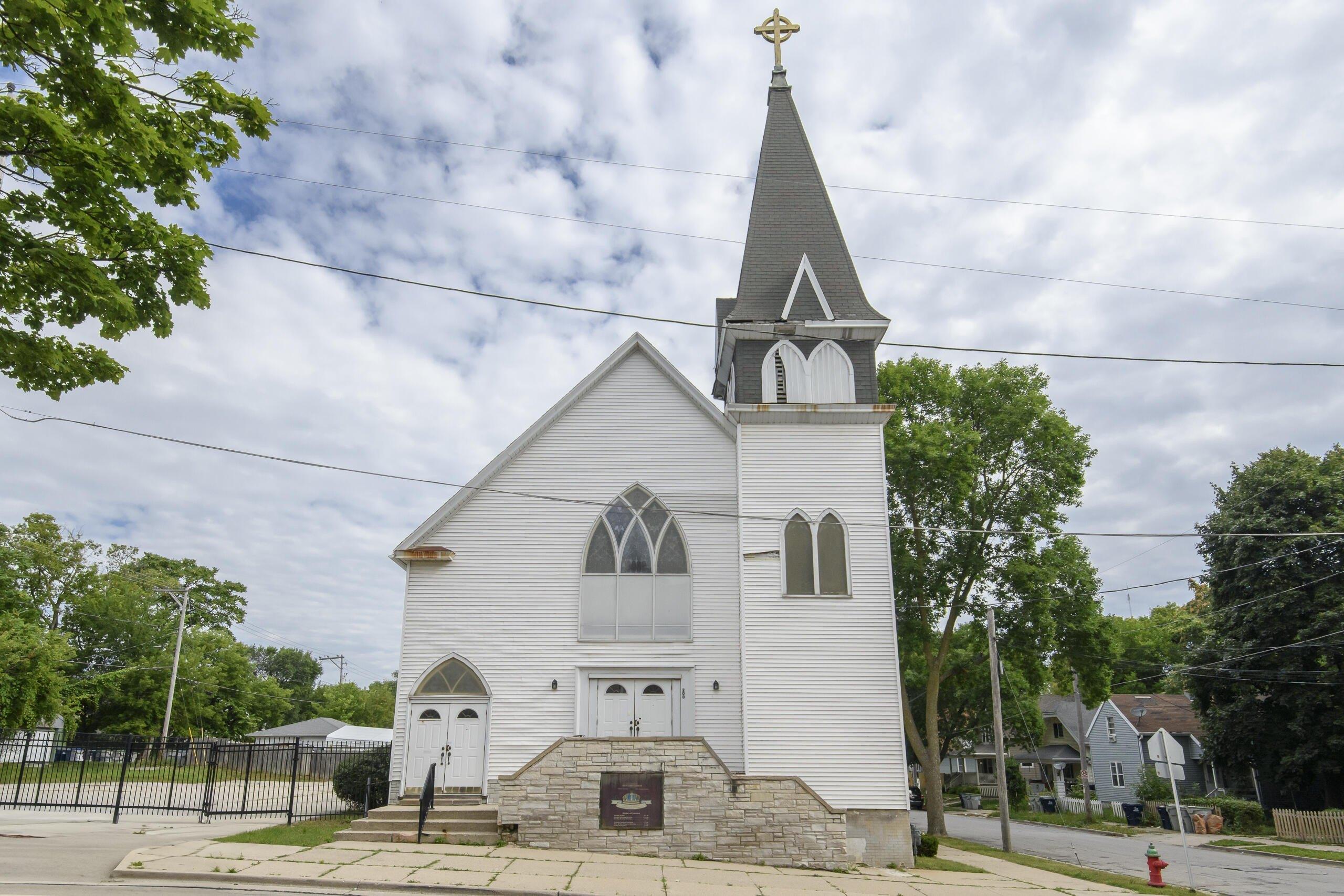 Property Image for 200 W Concordia Ave