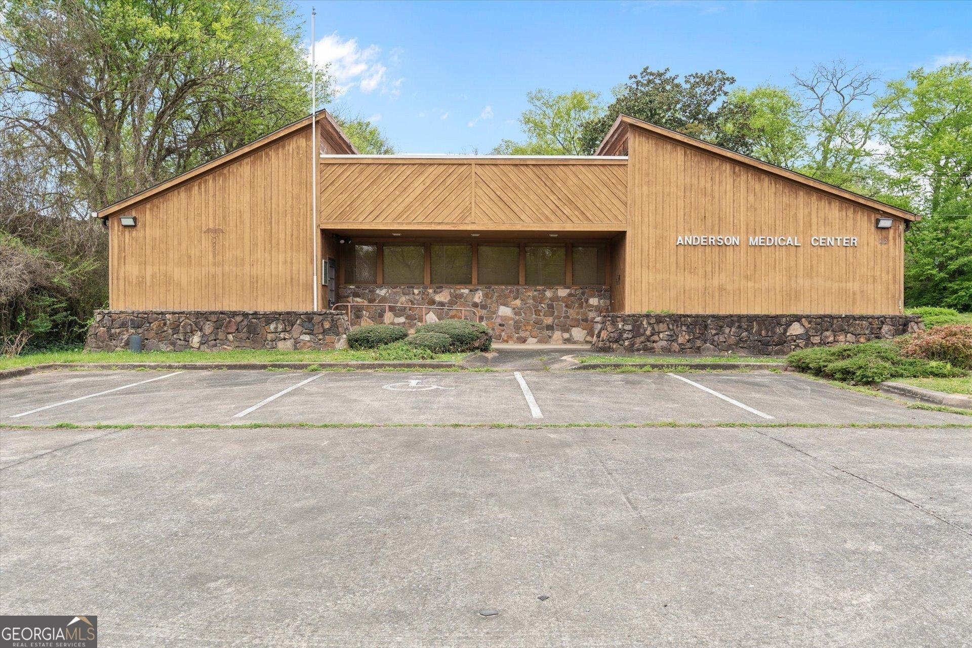 Property Image for 812 S Main Street