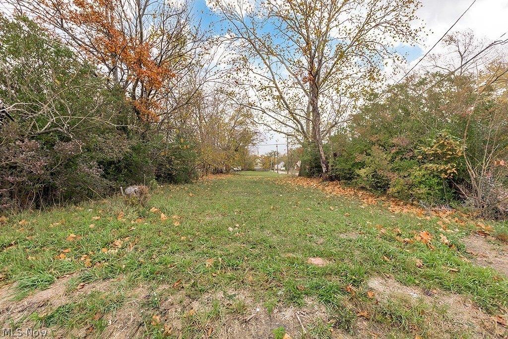 Property Image for 933 E 140th Street
