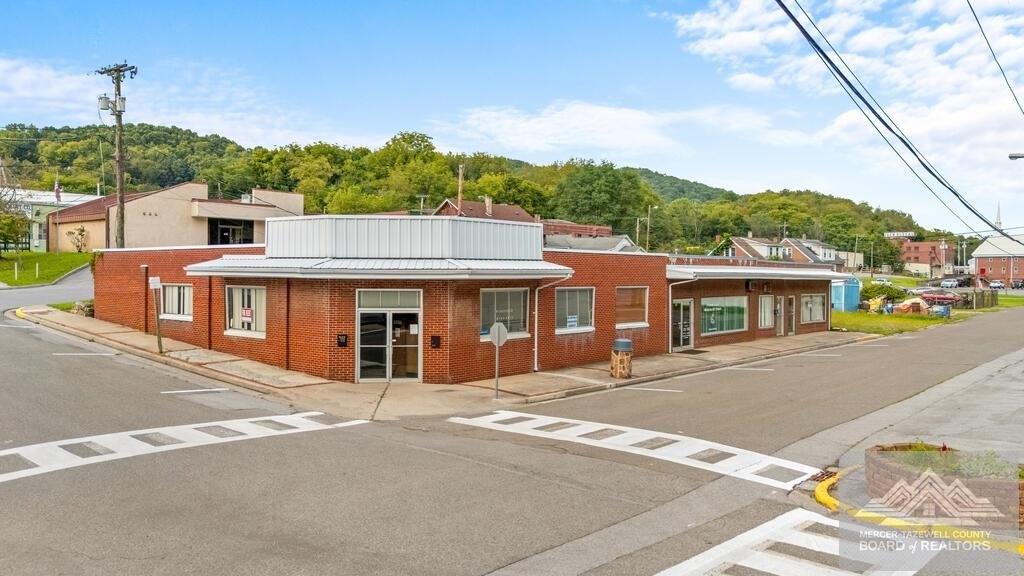 Property Image for 103 Spruce Street