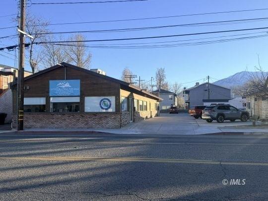 Property Image for 568 W Line St