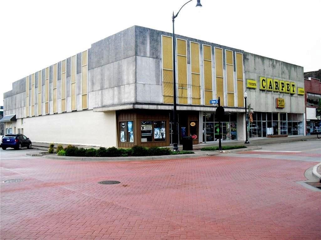Property Image for 121 E Main Street