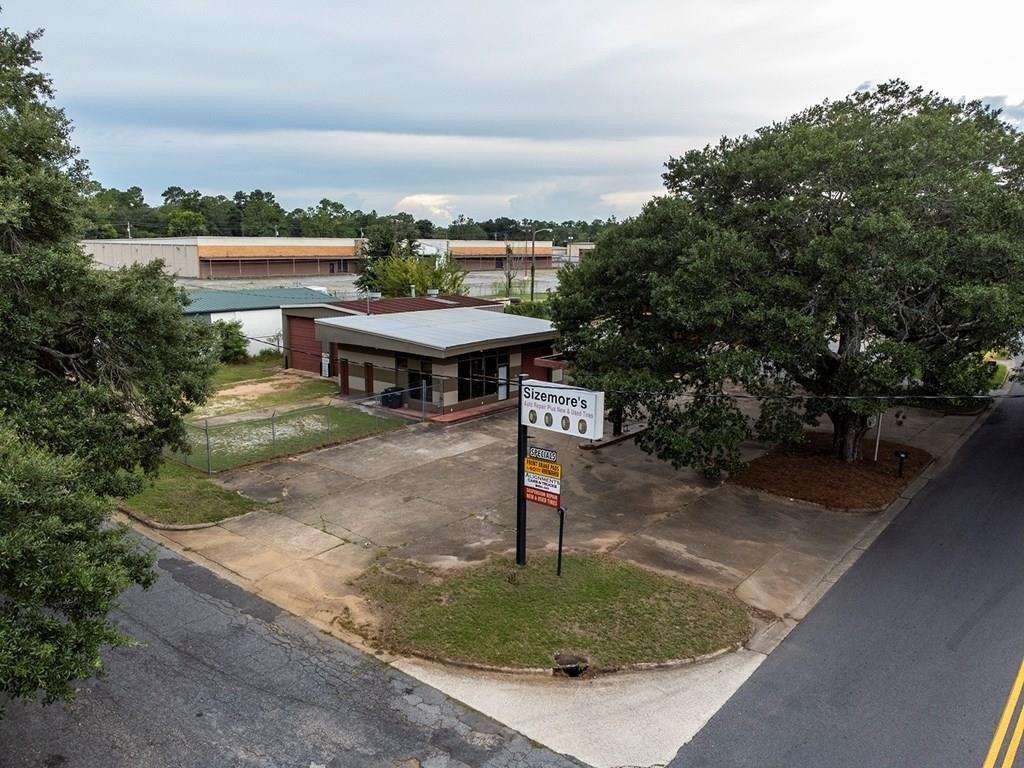 Property Image for 1400 West Broad Avenue