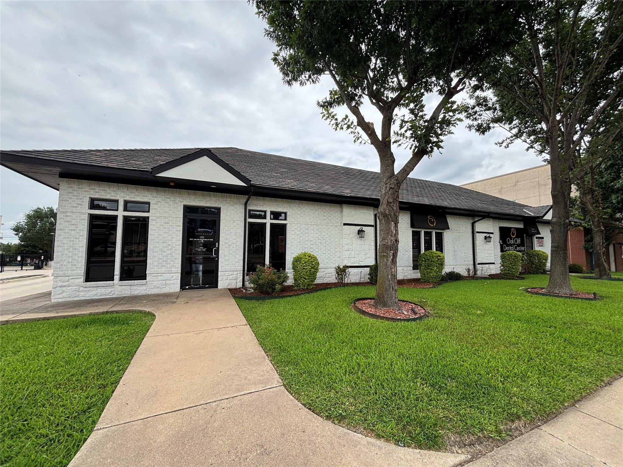 Property Image for 820 N Zang Boulevard