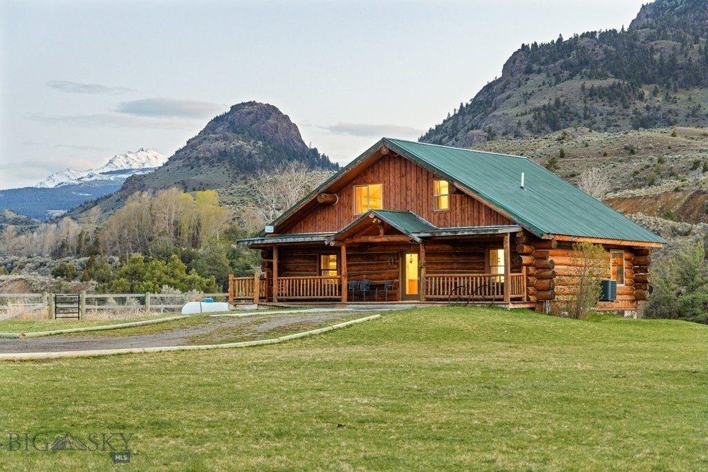 Property Image for 1035 and 1037 US Highway 89 S