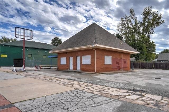 Property Image for 4008 E 11th Street