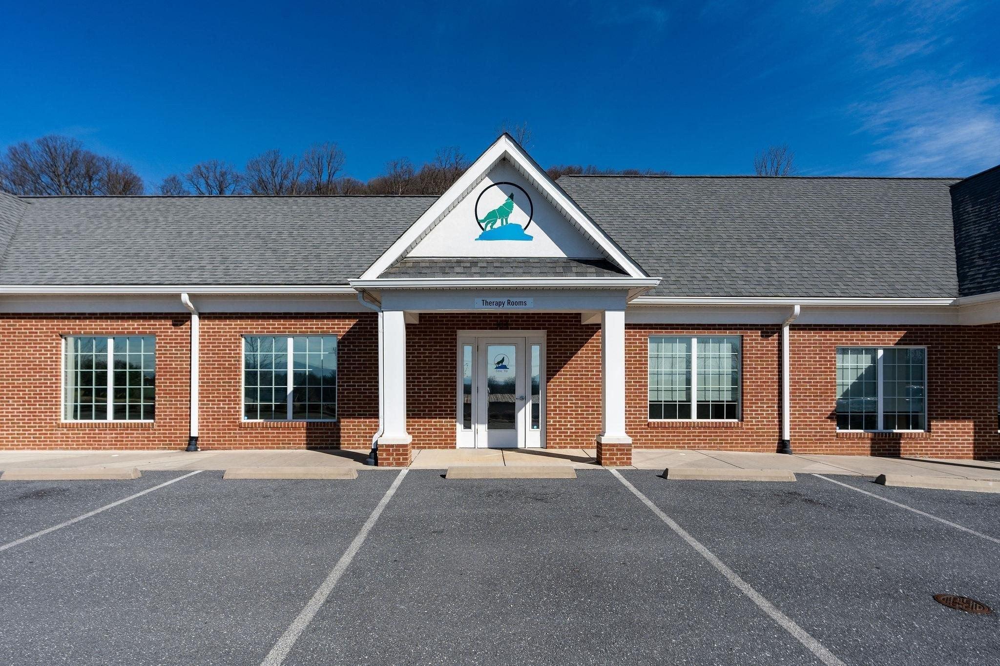 Property Image for 100 Red Oak Dr 104