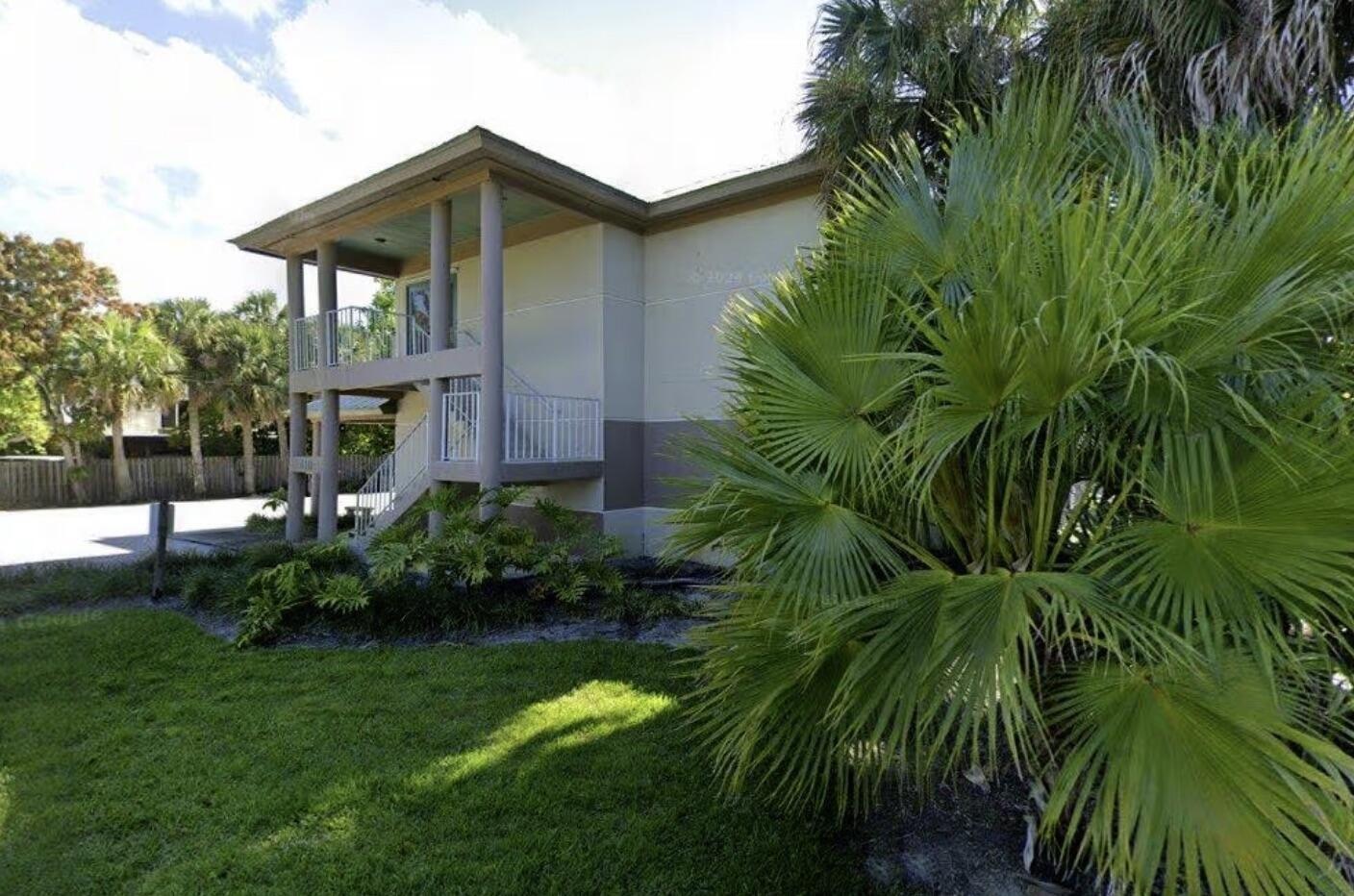 Property Image for 416 SE Flamingo Avenue