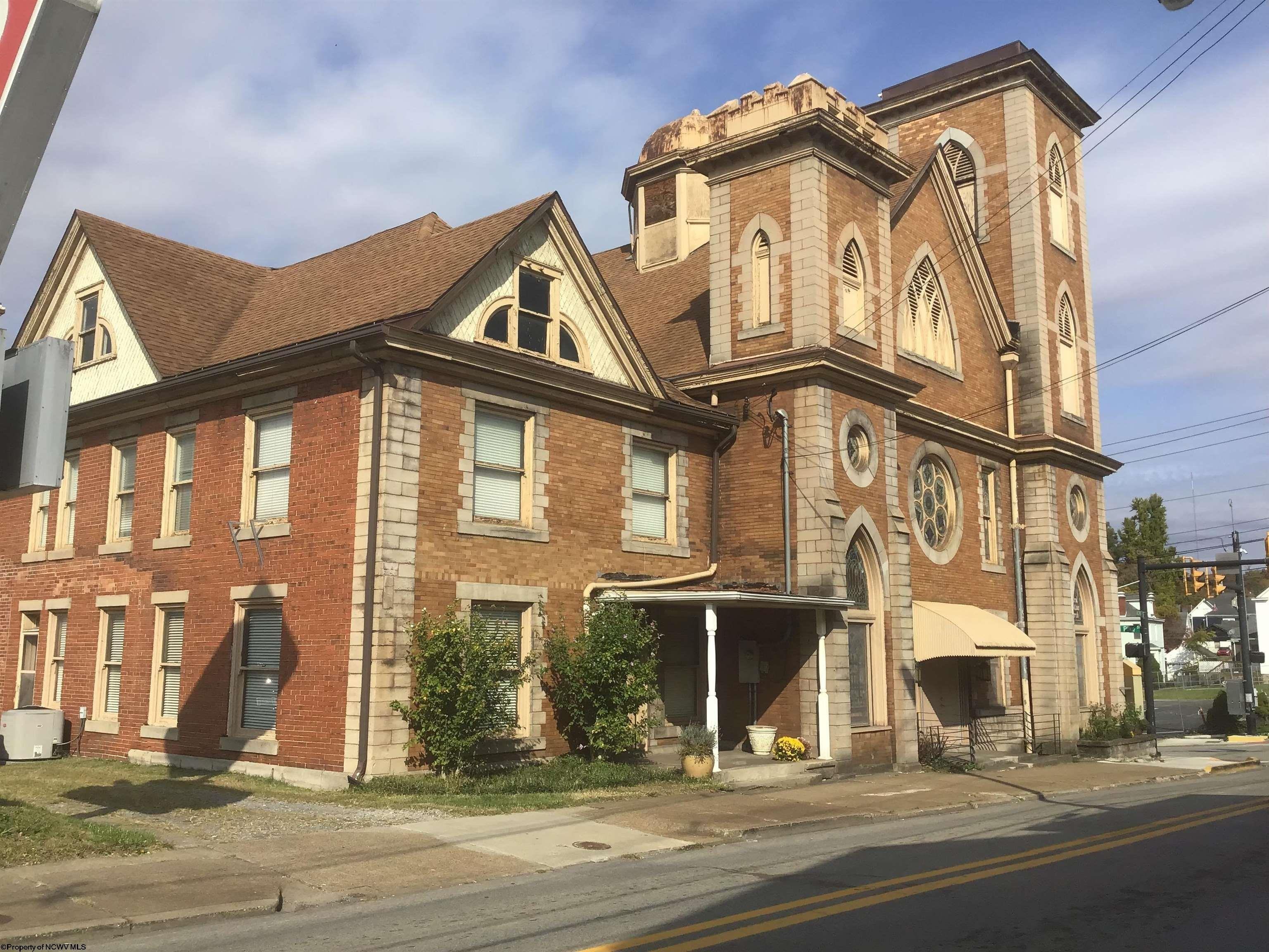 Property Image for 114 S Chestnut Street