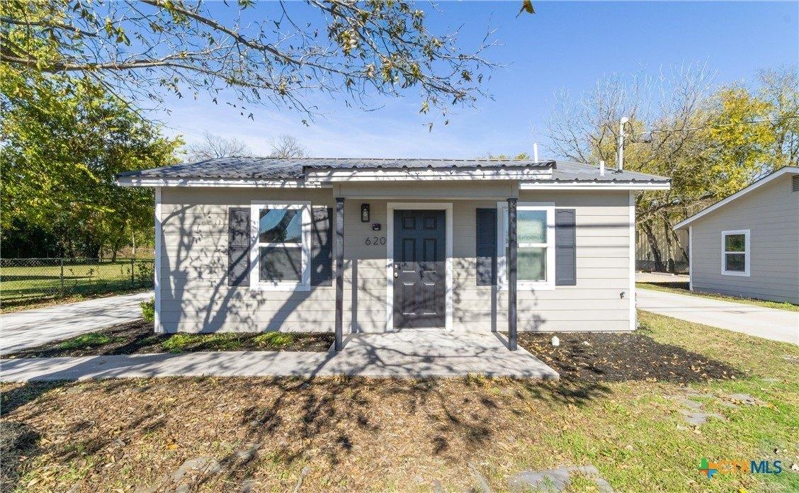 Property Image for 622 E 6th Avenue