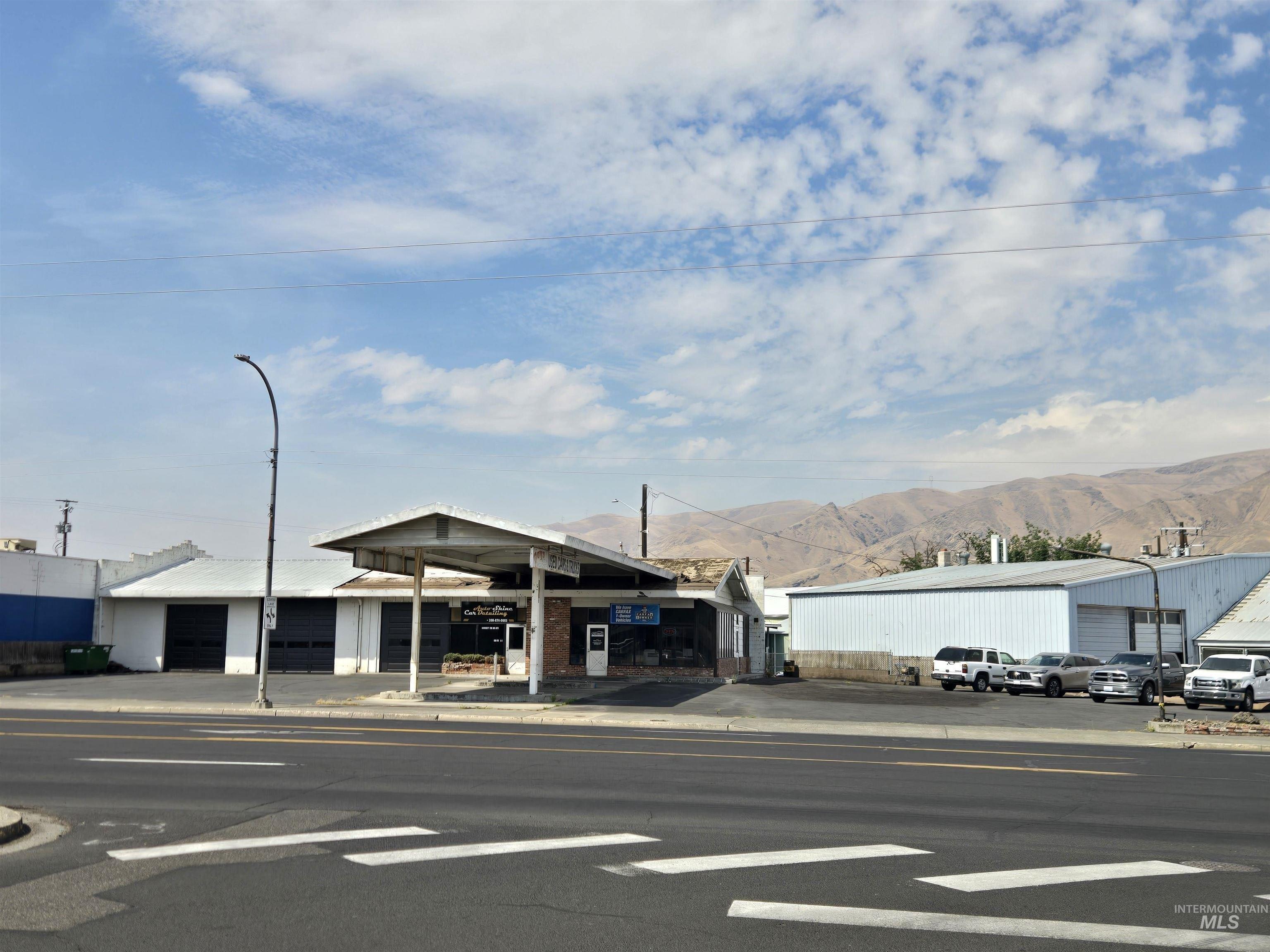 Property Image for 300 Diagonal St.