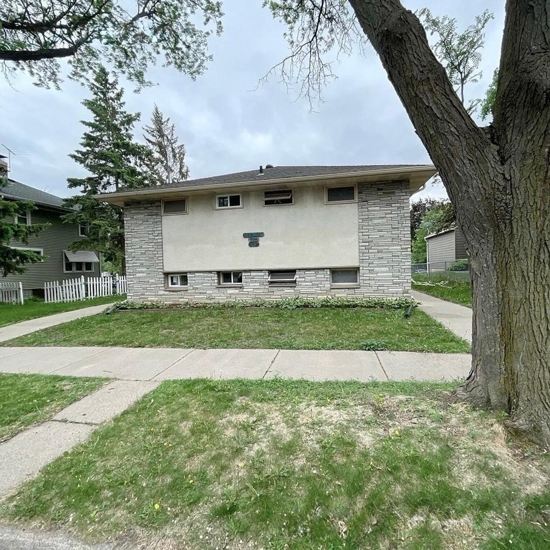 Property Image for 616 Ivy Avenue E