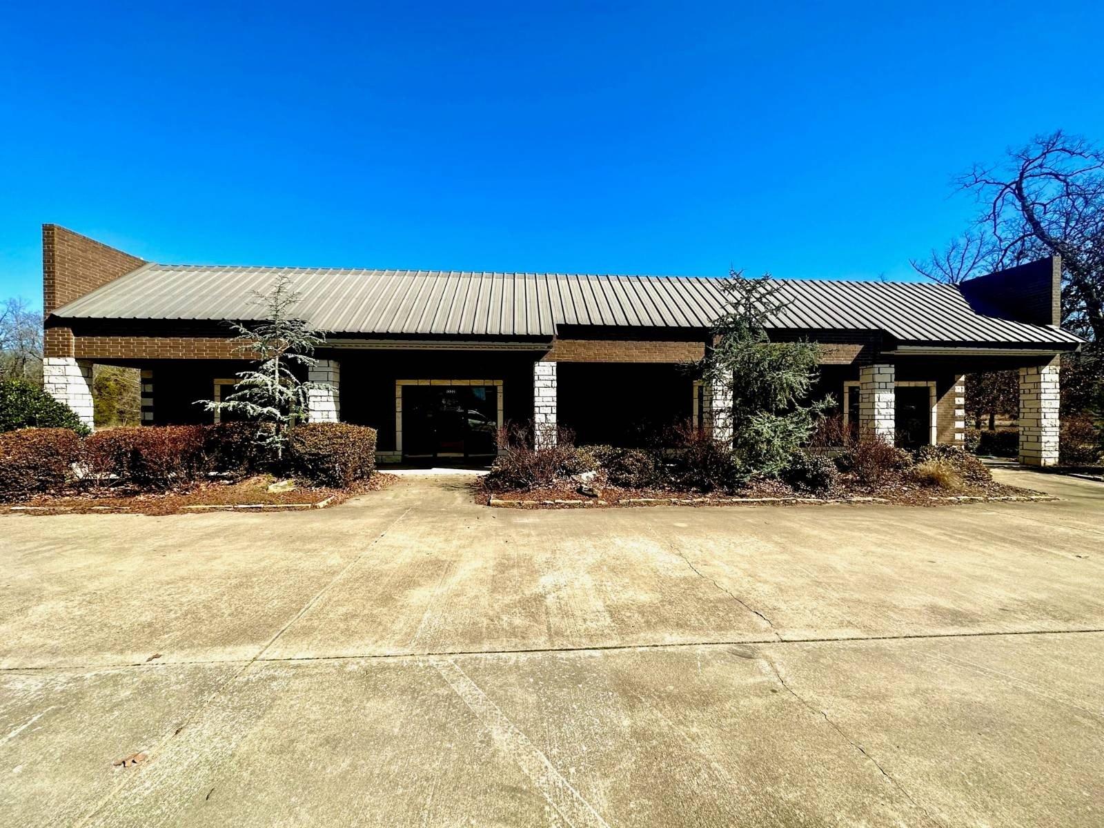 Property Image for 1322 W Main