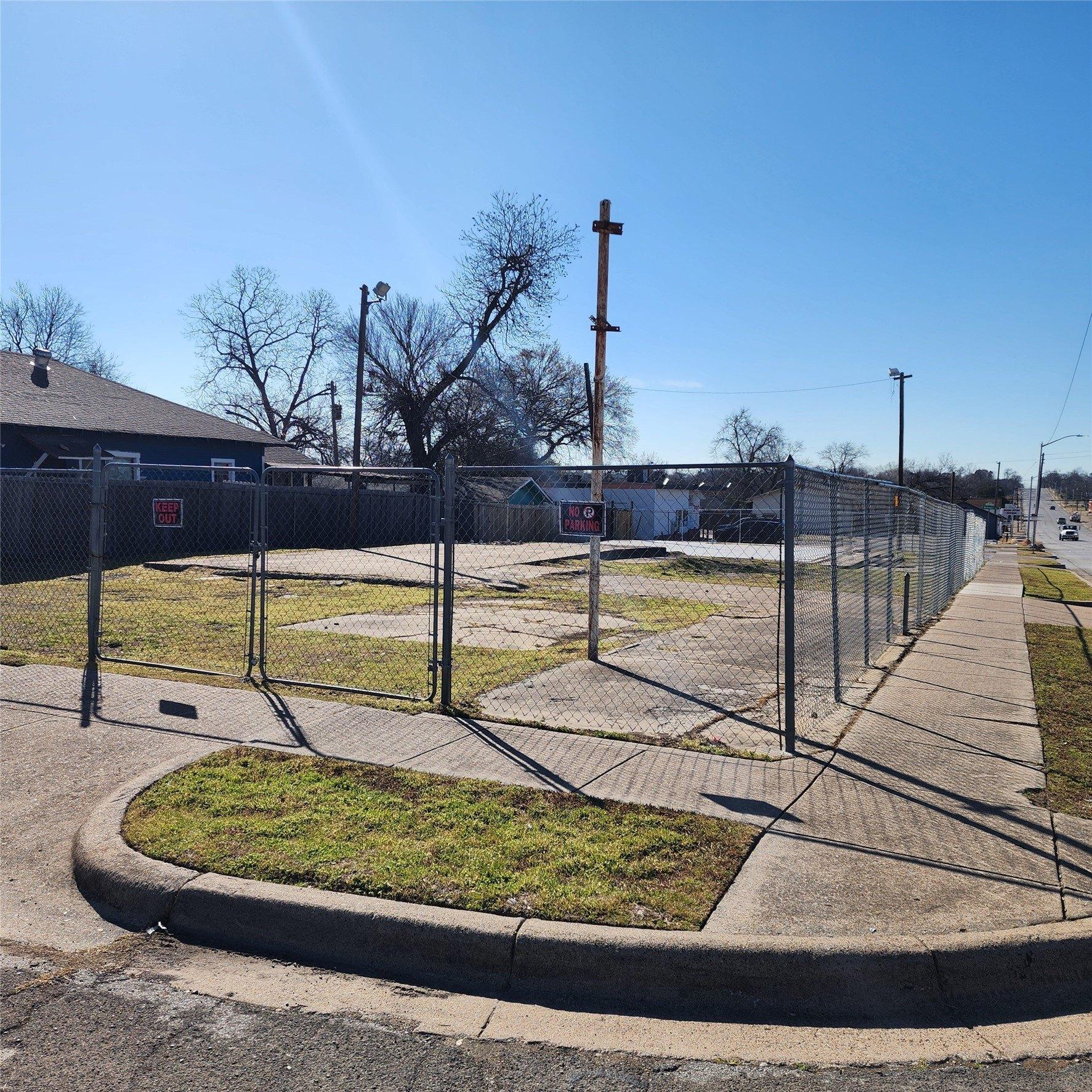 Property Image for 2007 Evans Avenue