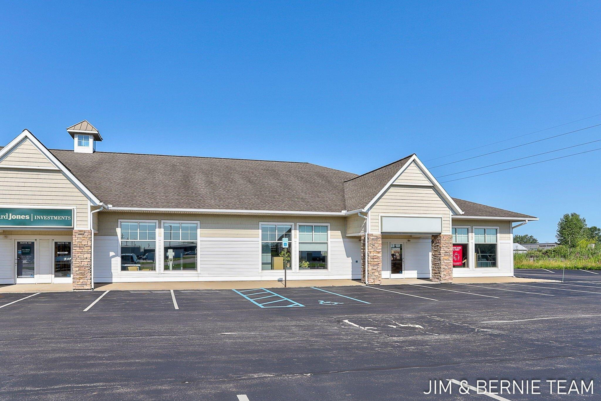 Property Image for 11595 E Lakewood Boulevard 7-12
