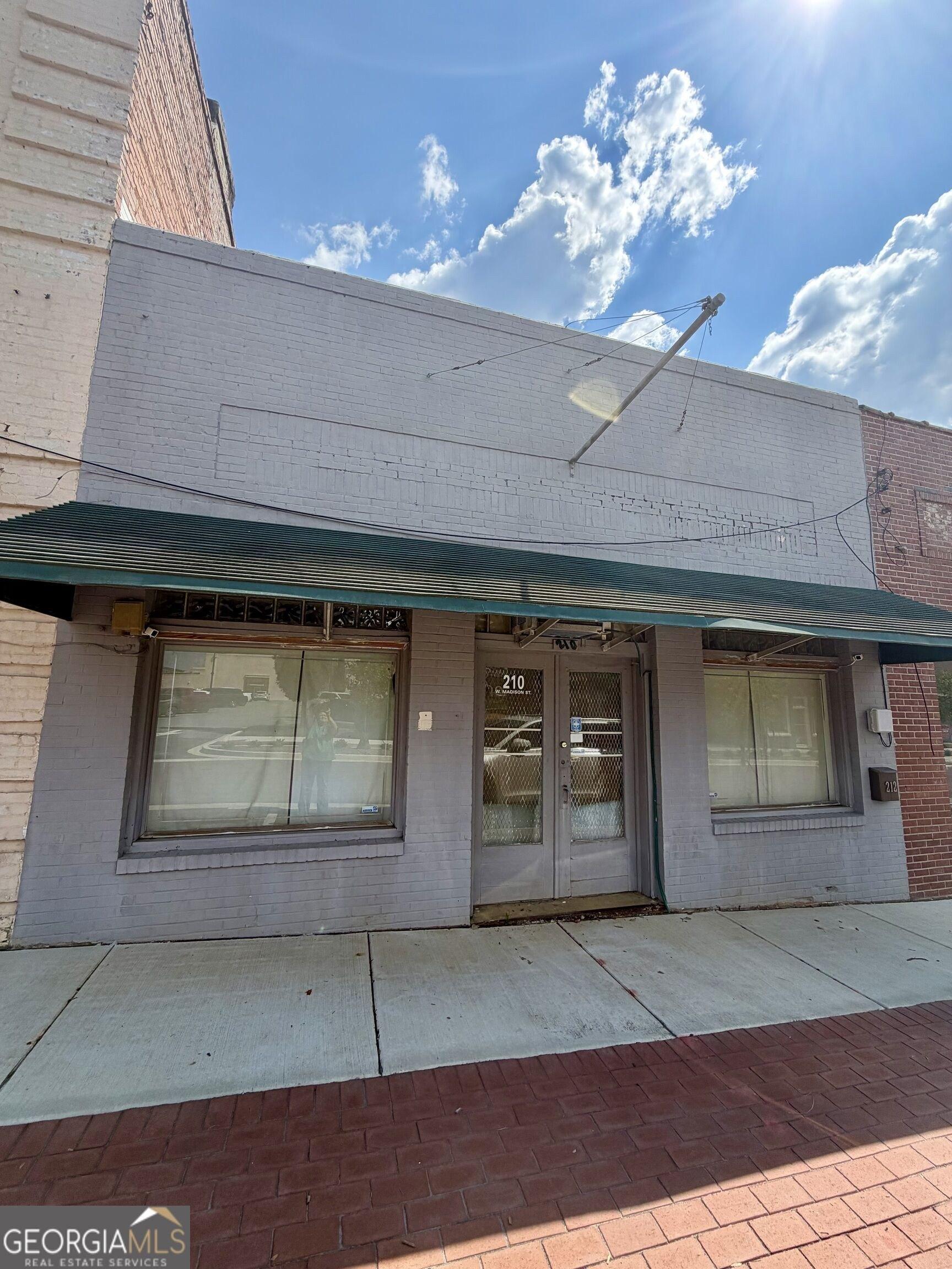 Property Image for 210 W Madison Street