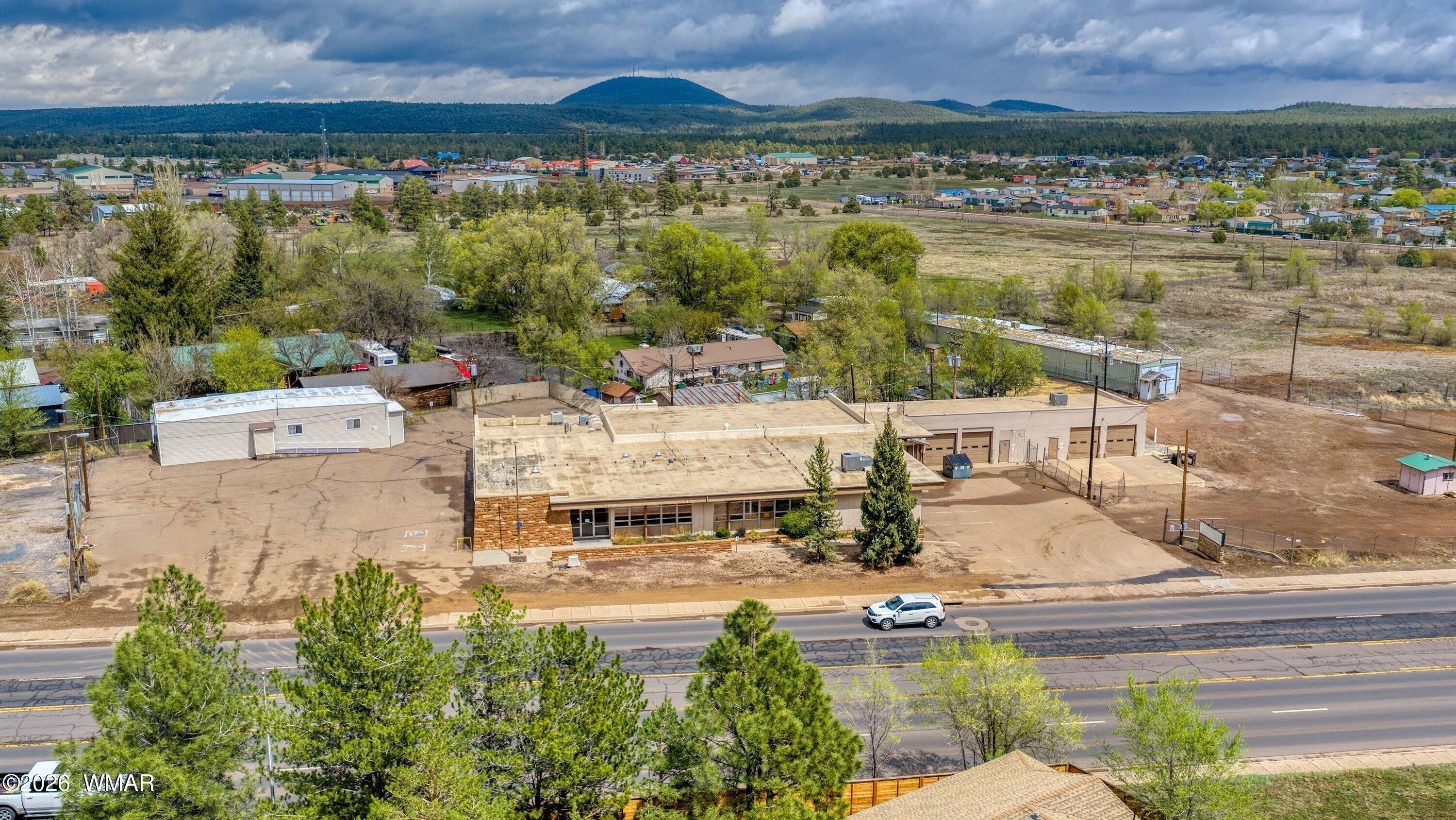 Property Image for 1878 W White Mountain Boulevard