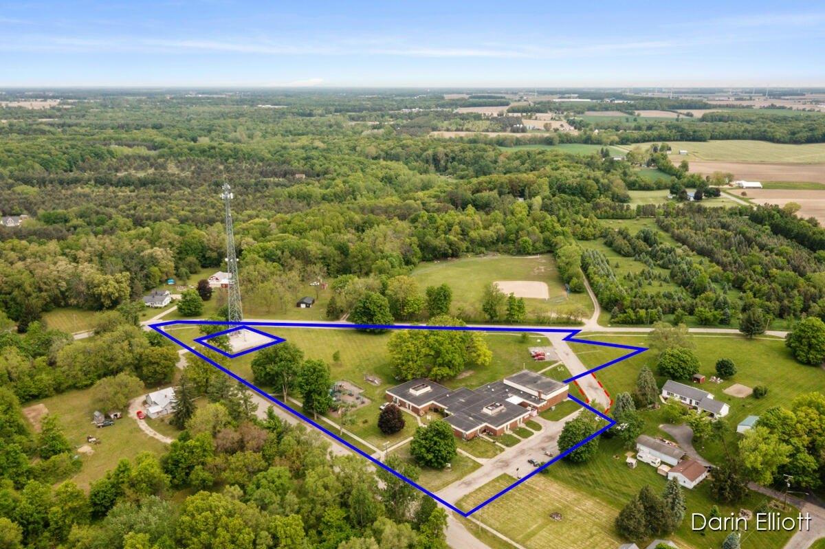 Property Image for 306 W Russell Street