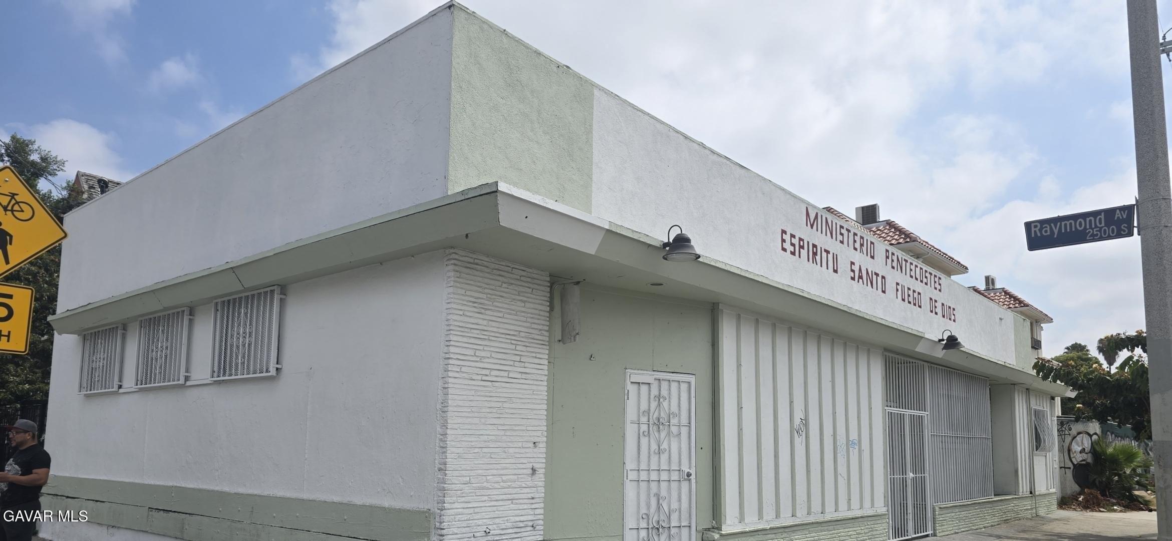 Property Image for 1591 W Adams Boulevard