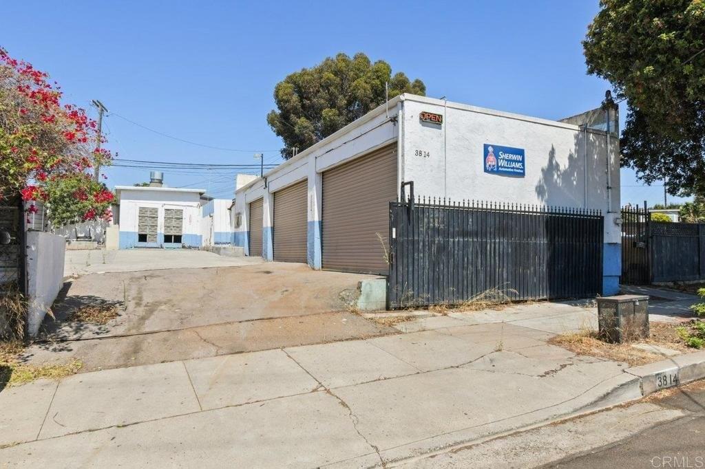 Property Image for 3814 Acacia Street