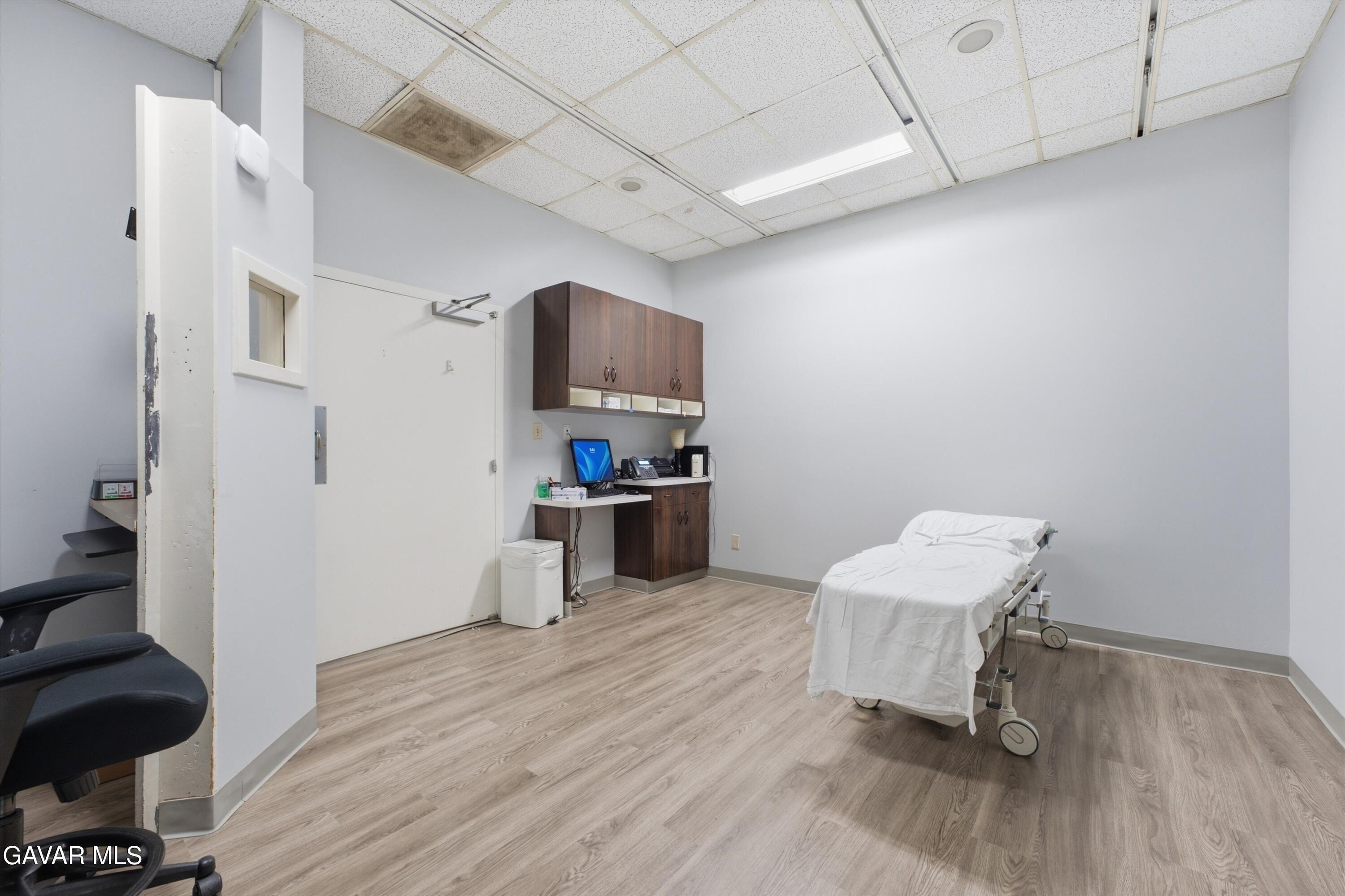 Property Image for 44725 W 10th Street 150