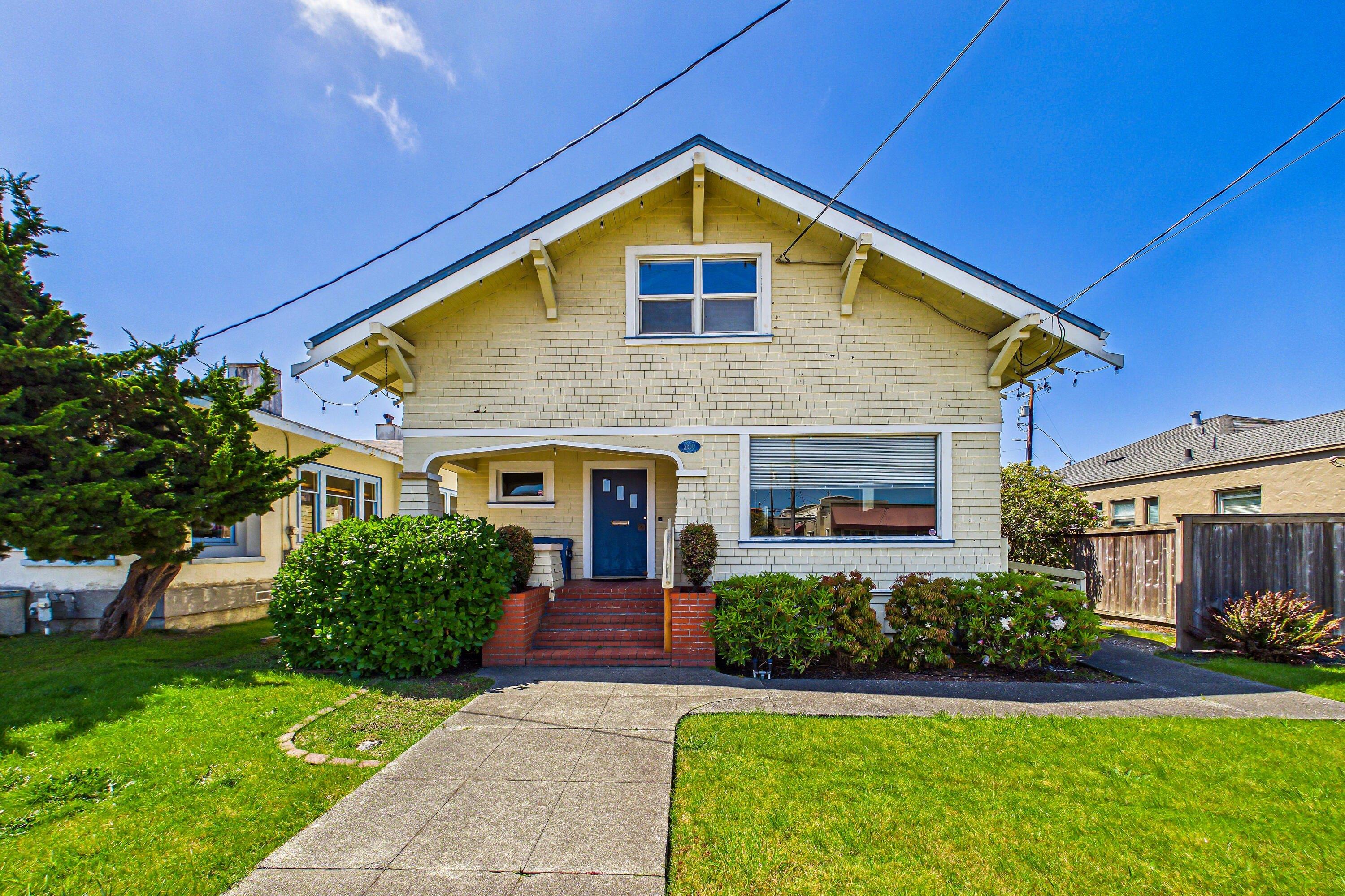 Property Image for 2850 E Street