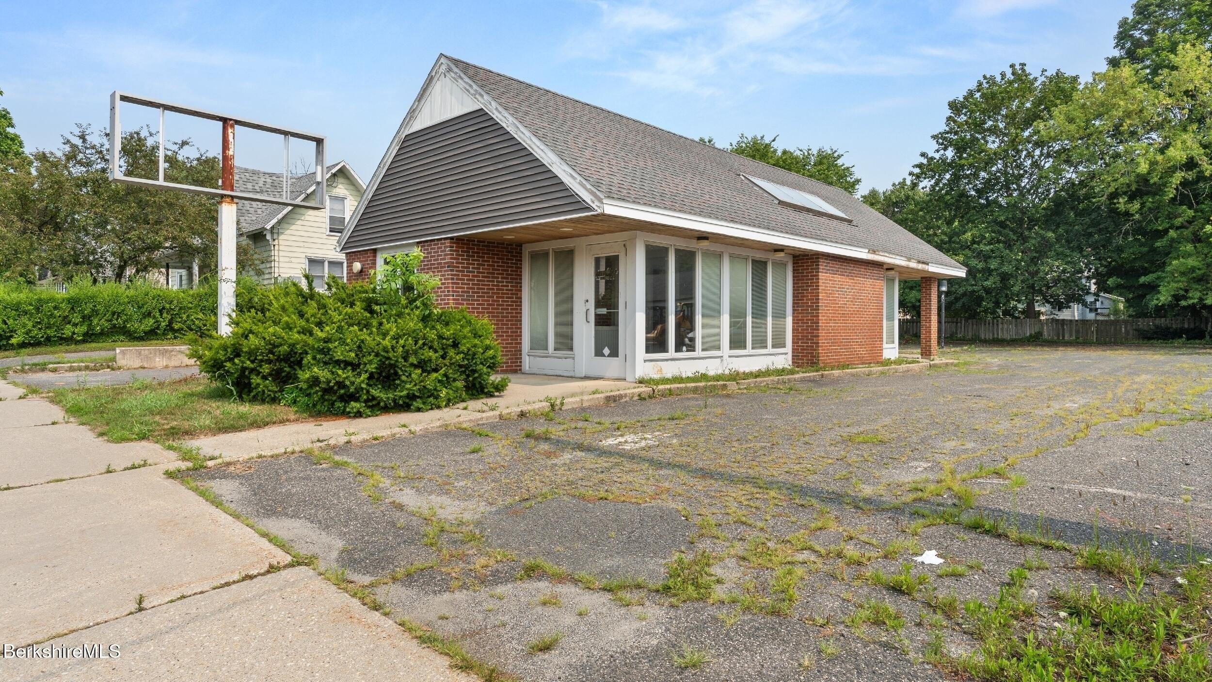 Property Image for 306 Wahconah St