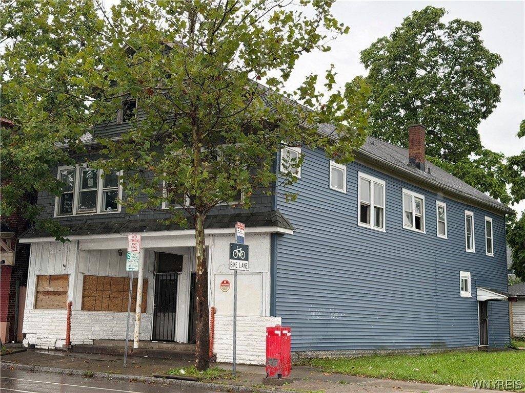 Property Image for 2075 S Park Avenue