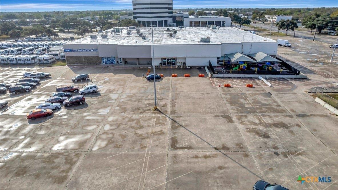 Property Image for 1309 E Red River