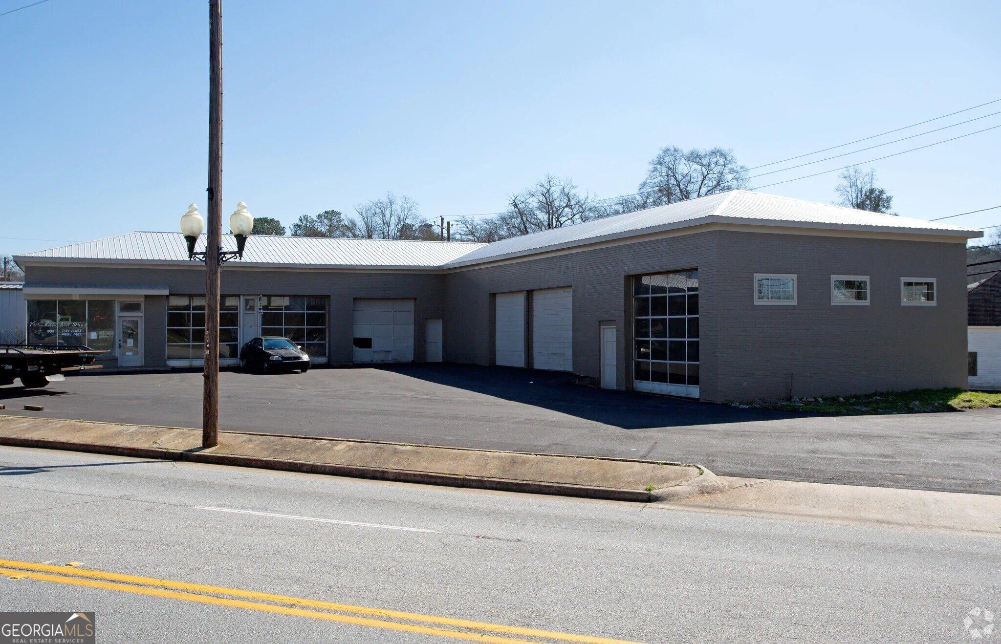 Property Image for 116 W Bankhead Highway