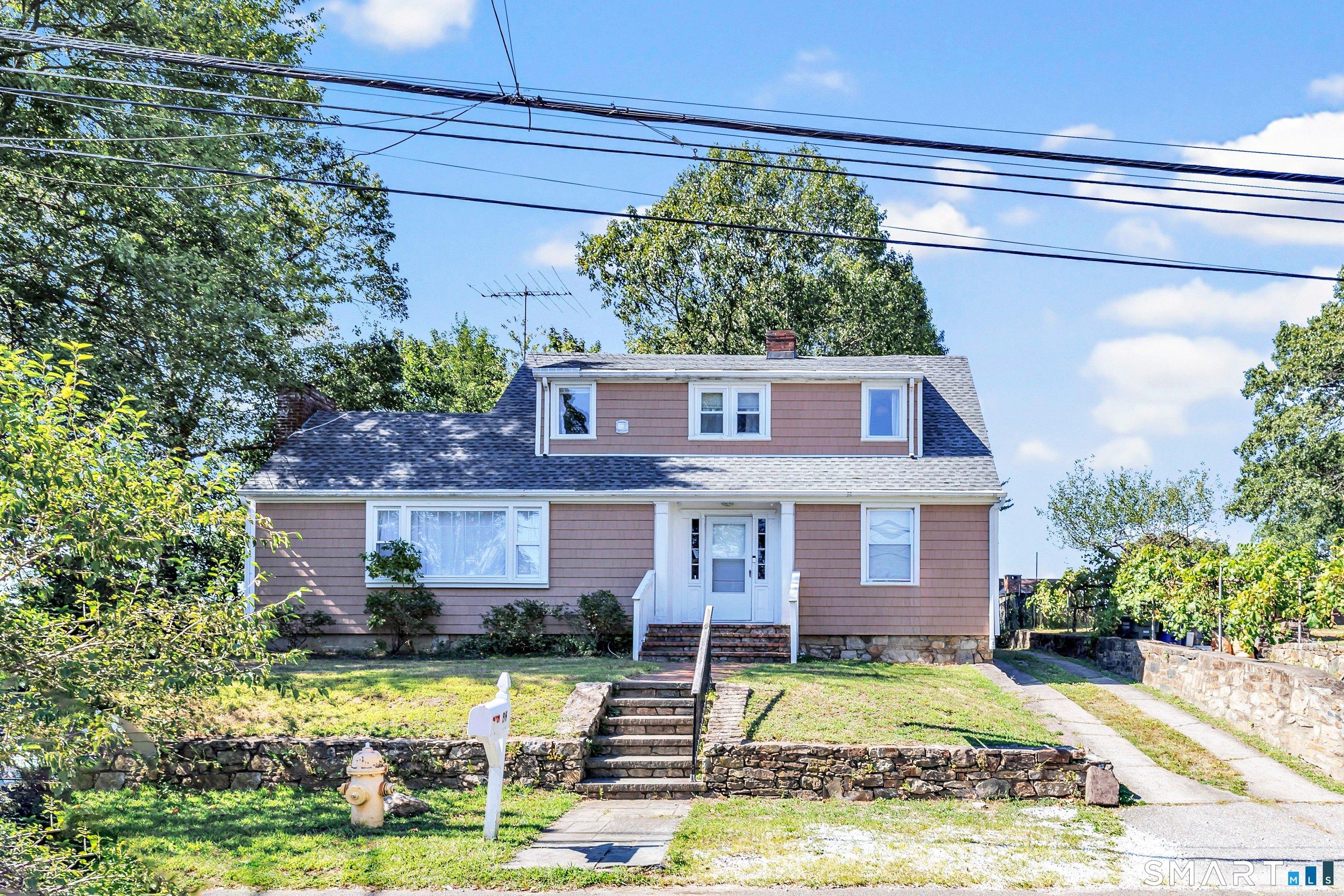 Property Image for 86 Vanguard Street