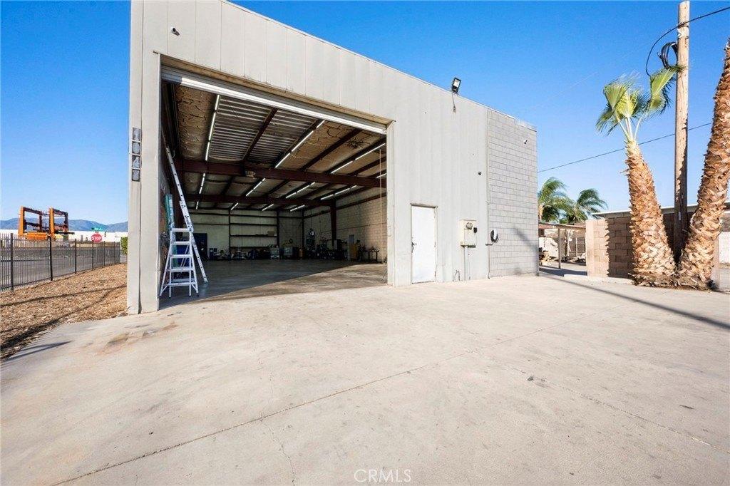 Property Image for 1033 W 3rd Street