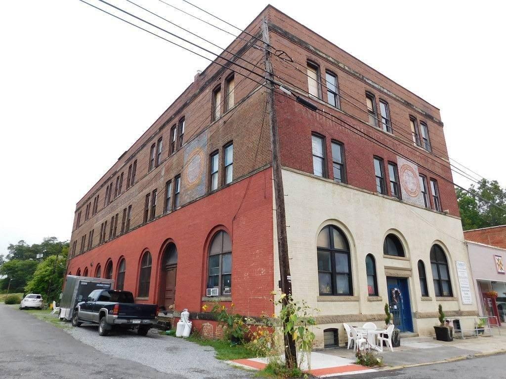 Property Image for 103 S Monroe Street