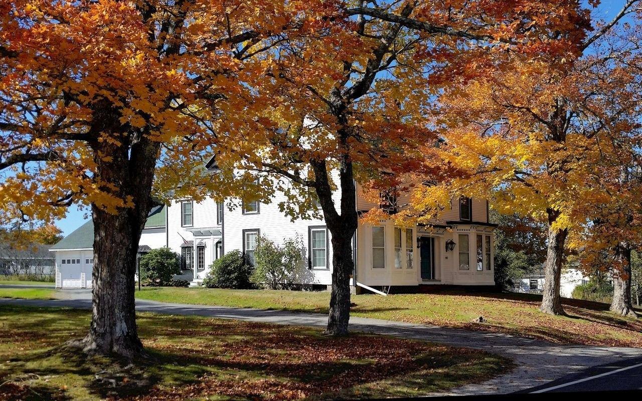 Property Image for 44 Broadway Street