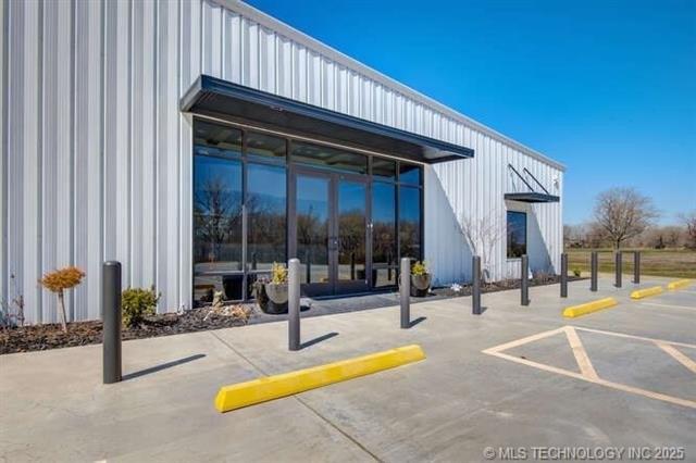 Property Image for 11160 S 225th East Avenue