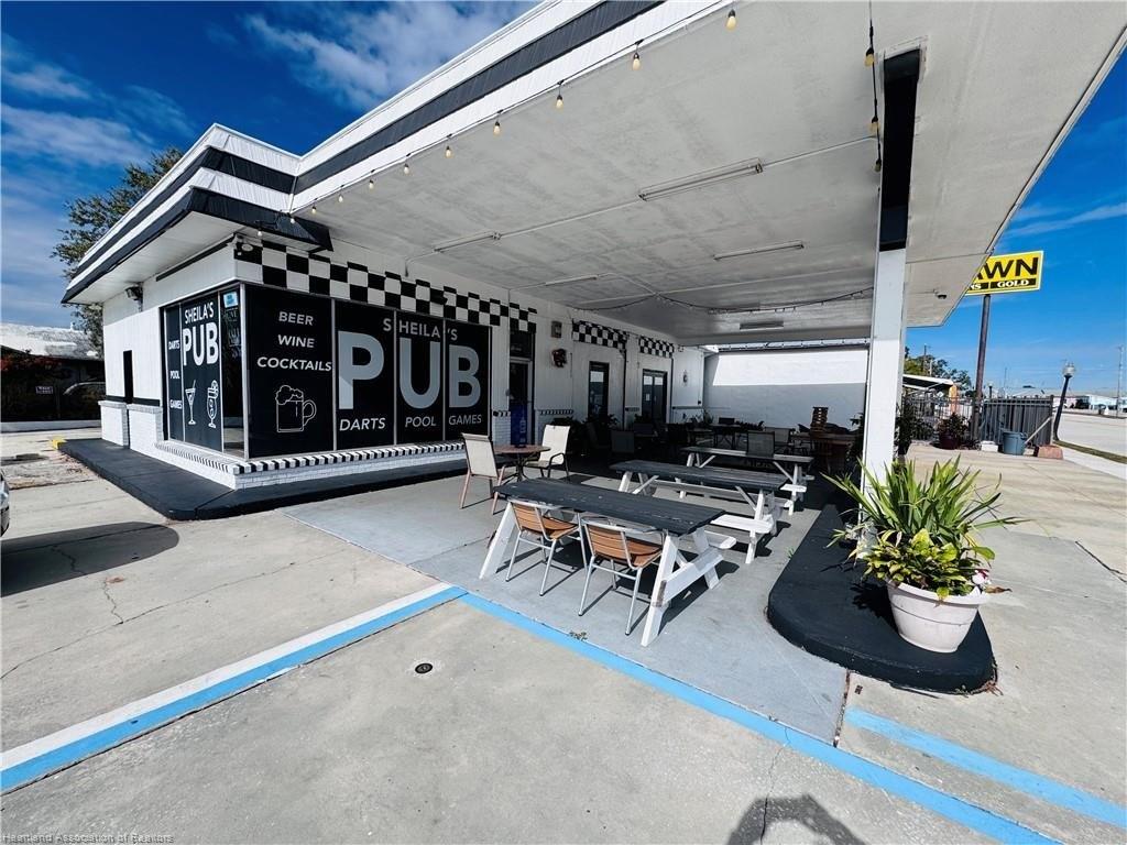 Property Image for 407 N Ridgewood Drive