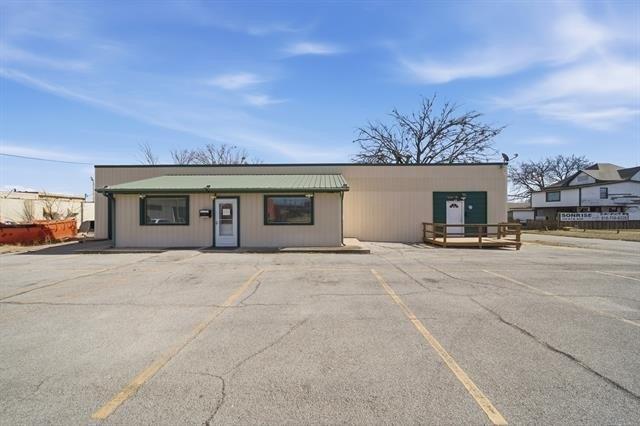 Property Image for 115 S Muskogee Avenue