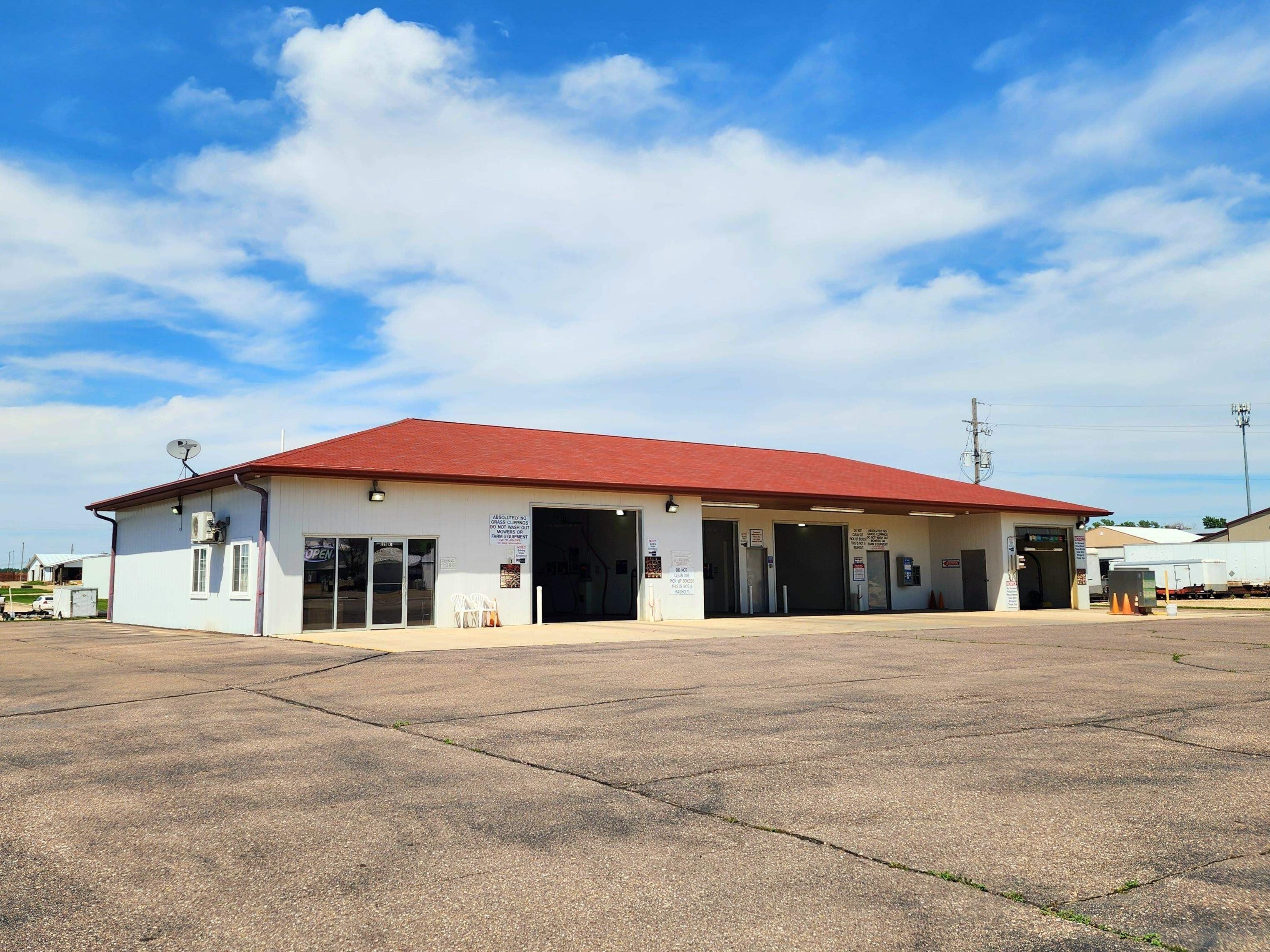Property Image for 320 W Park St.