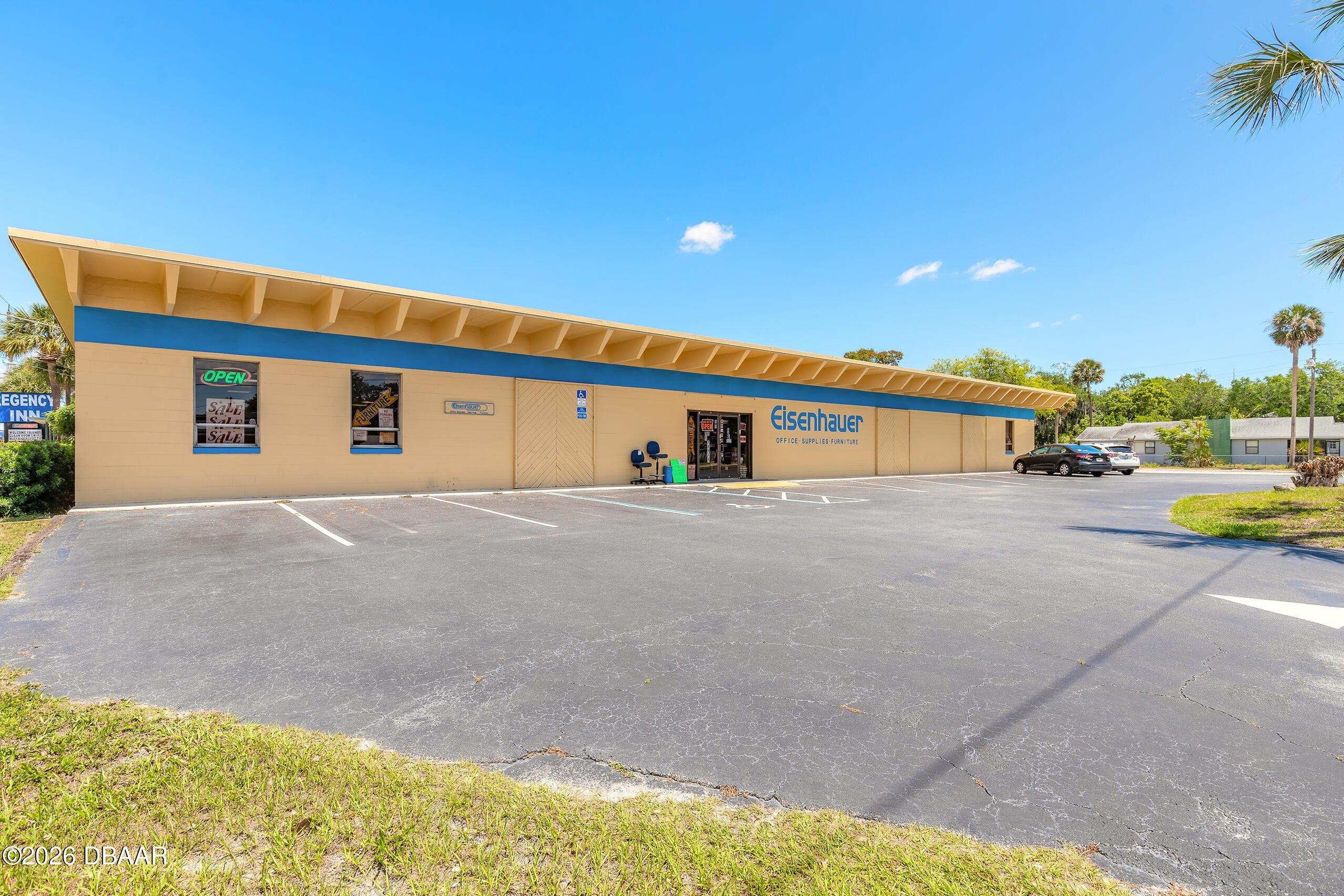 Property Image for 601 N Ridgewood Avenue