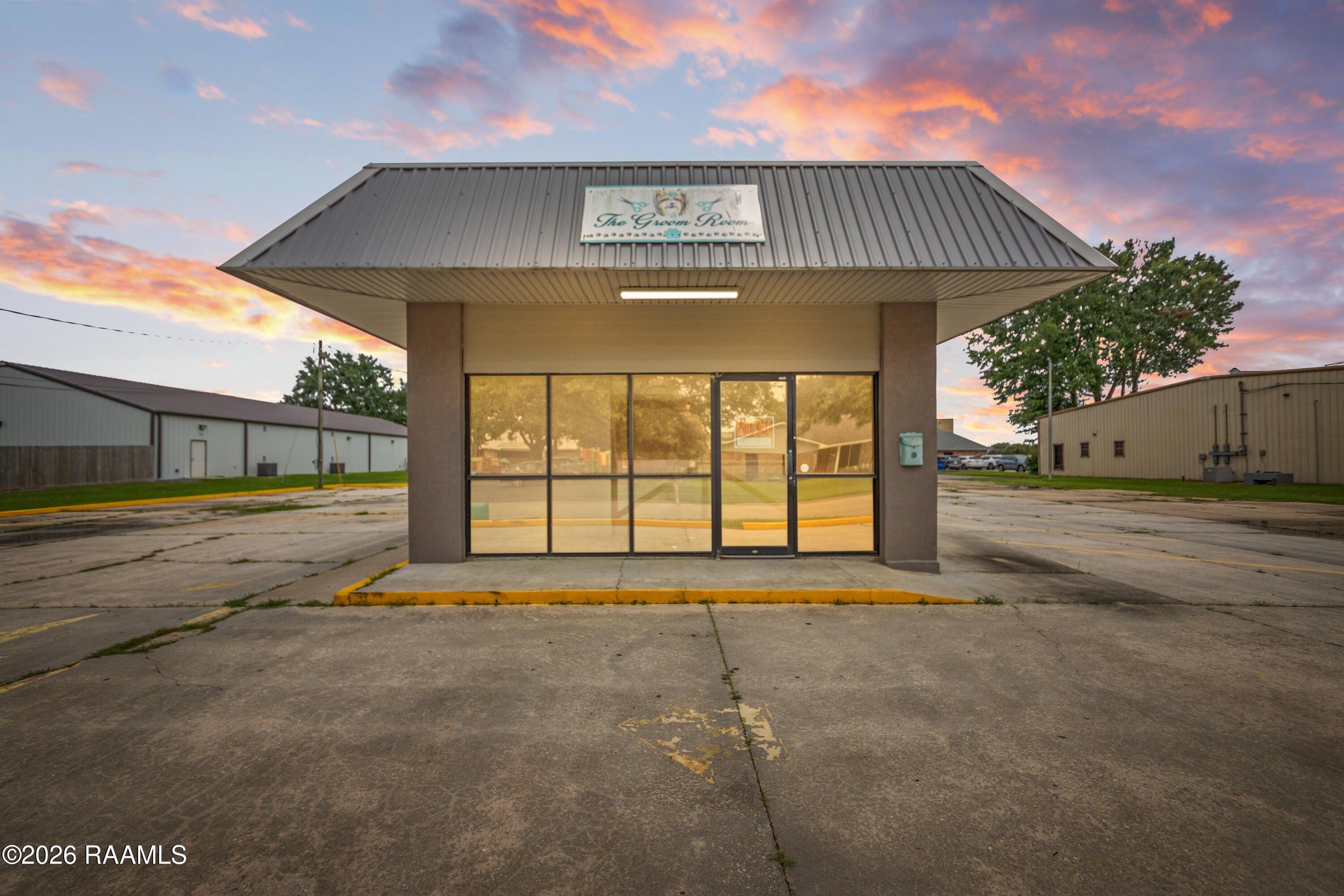 Property Image for 506 Vicnaire Street
