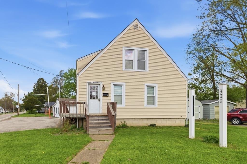 Property Image for 900 E Main St